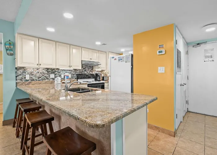 Apartment Coastal Comfort Sugar Direct Access Gulf Shores