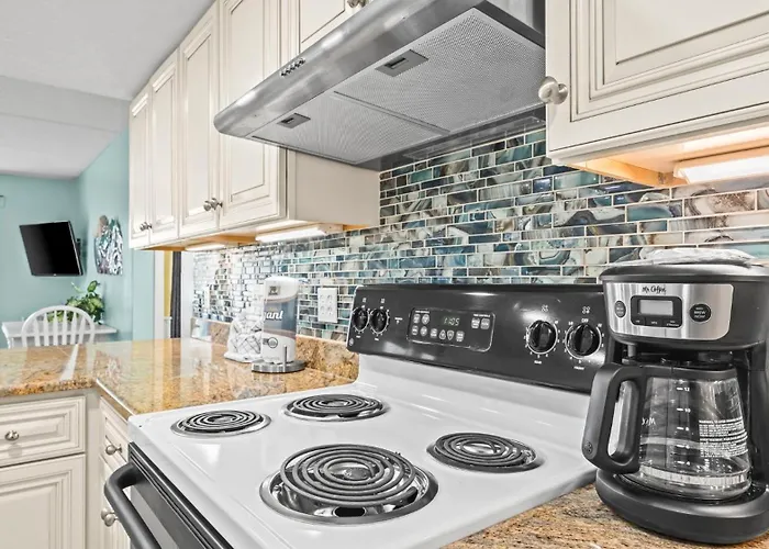 Coastal Comfort Sugar Direct Access Apartment *