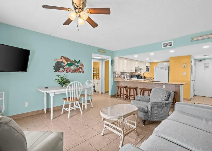 Coastal Comfort Sugar Direct Access Apartment Gulf Shores