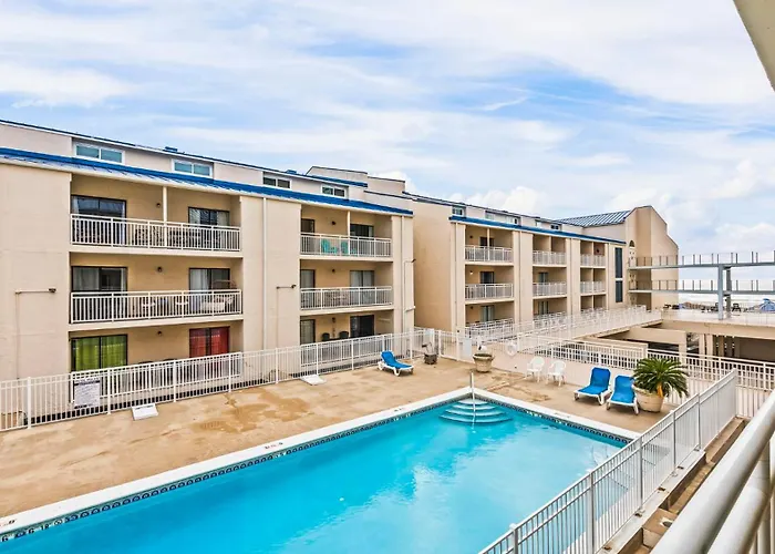 Apartment Coastal Comfort Sugar Direct Access Gulf Shores